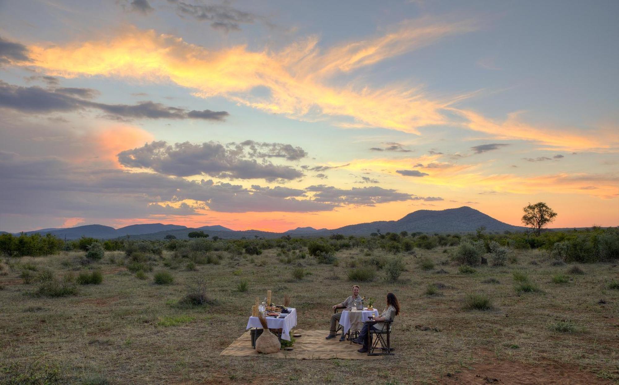 Rhulani Safari Lodge Madikwe Wildreservaat Buitenkant foto