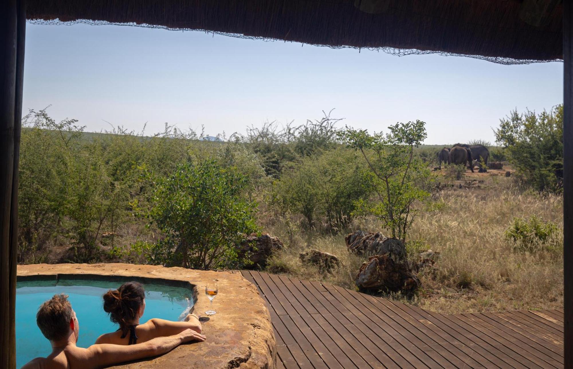 Rhulani Safari Lodge Madikwe Wildreservaat Buitenkant foto